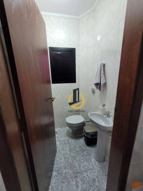 Casa à venda com 3 quartos, 227m² - Foto 21