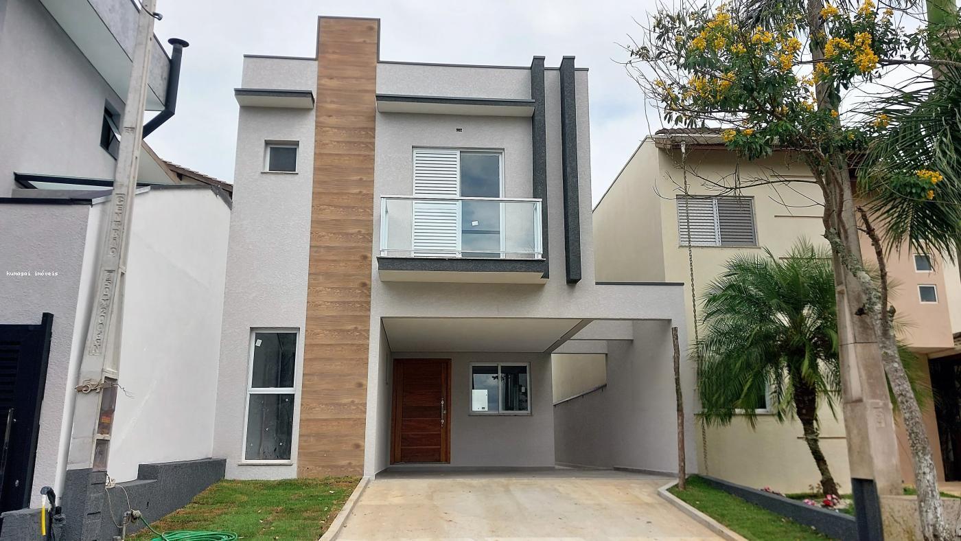 Sobrado à venda com 3 quartos, 172m² - Foto 1