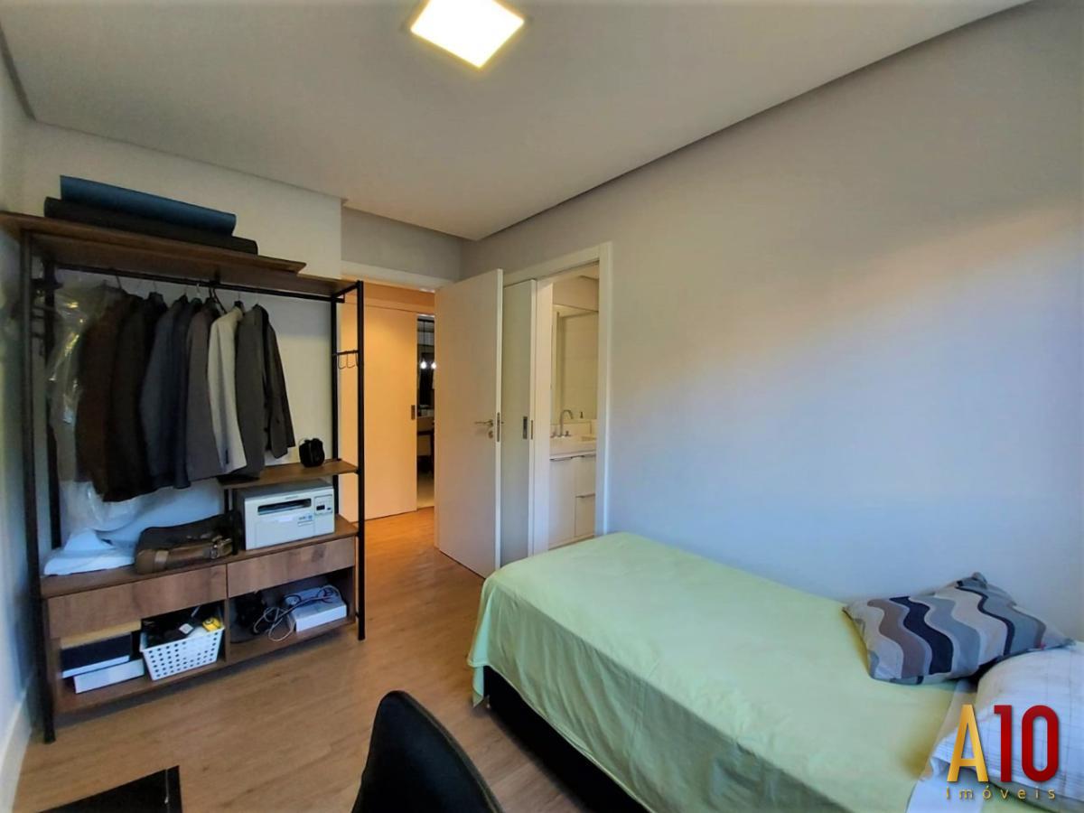 Apartamento à venda com 3 quartos, 209m² - Foto 9