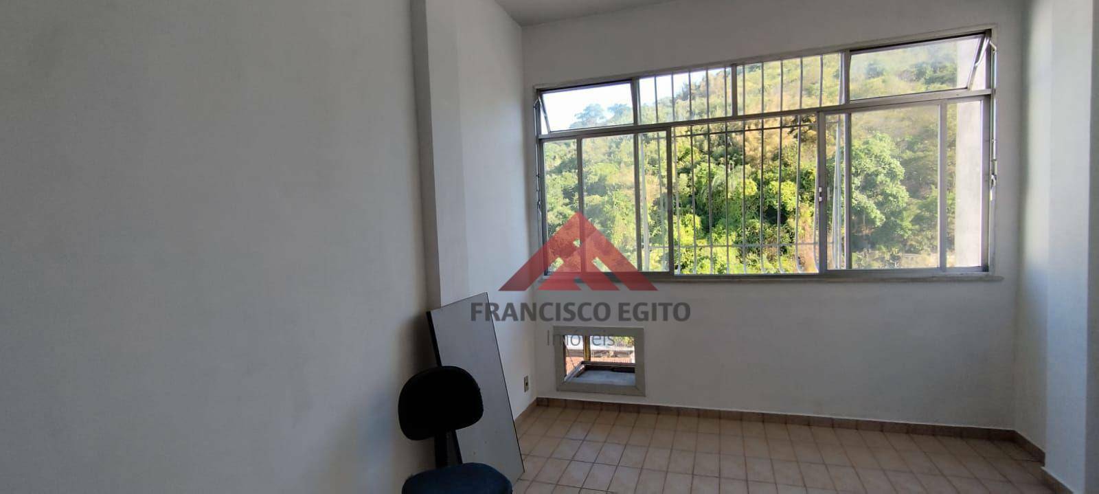 Apartamento à venda com 2 quartos, 70m² - Foto 9