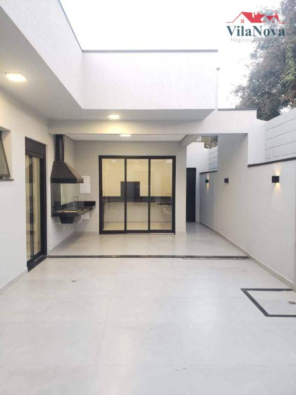 Casa de Condomínio à venda com 3 quartos, 146m² - Foto 1