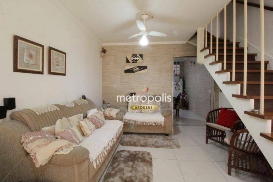 Sobrado à venda com 4 quartos, 150m² - Foto 1