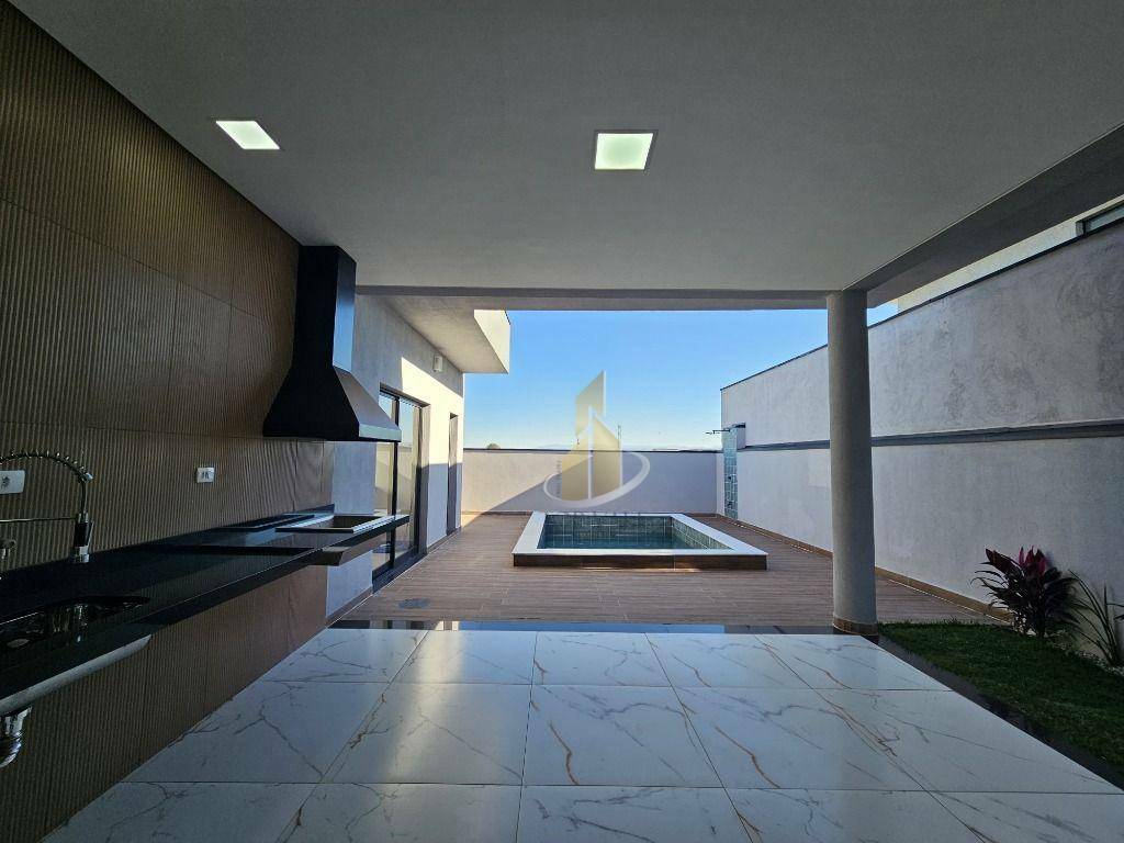 Casa de Condomínio à venda com 3 quartos, 192m² - Foto 2
