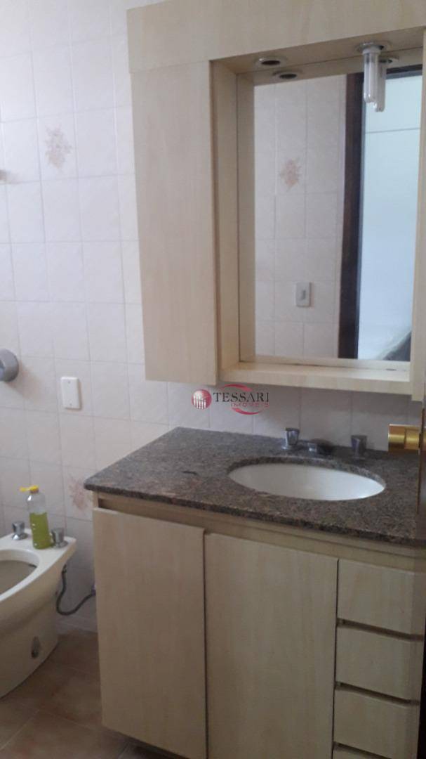 Apartamento à venda com 3 quartos, 157m² - Foto 10