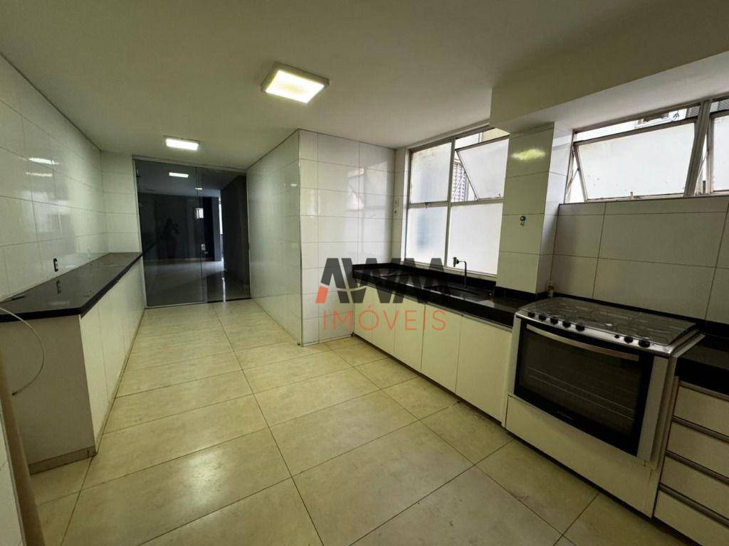 Apartamento à venda com 4 quartos, 140m² - Foto 5