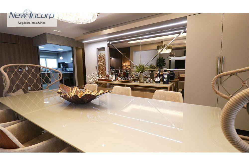 Apartamento à venda com 4 quartos, 238m² - Foto 8