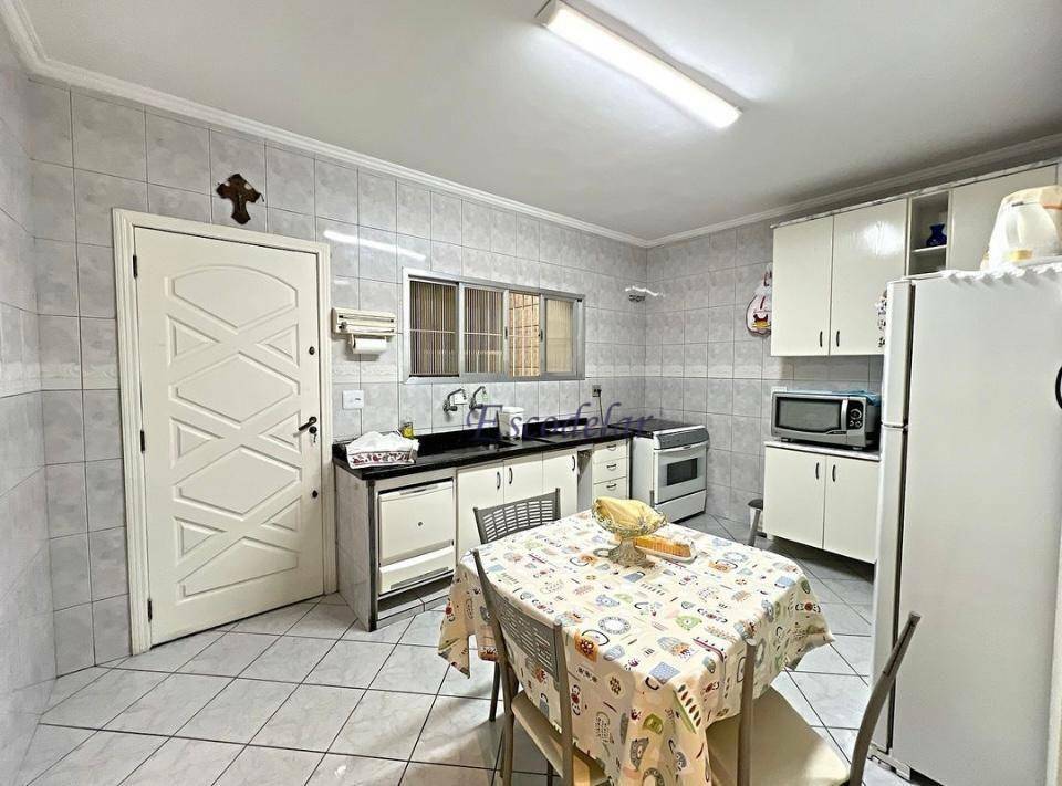 Sobrado à venda com 2 quartos, 180m² - Foto 4