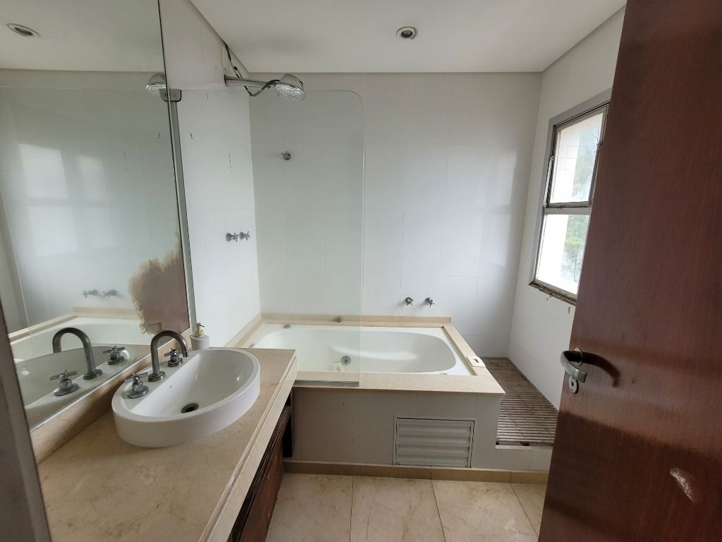 Apartamento à venda com 4 quartos, 160m² - Foto 10