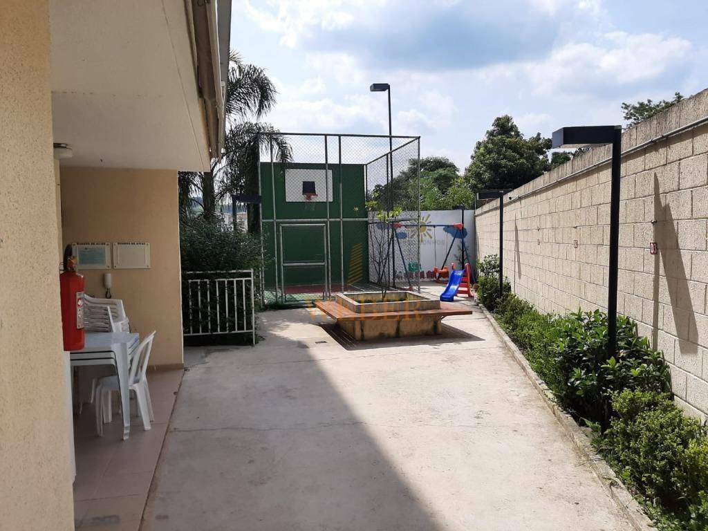 Apartamento à venda com 2 quartos, 42m² - Foto 3