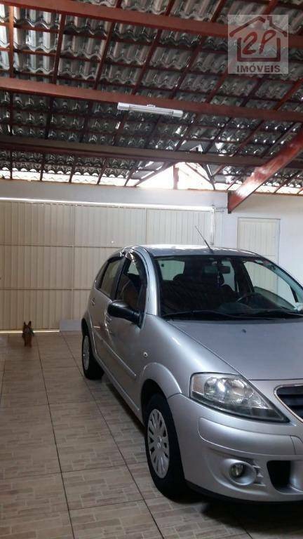 Casa à venda com 3 quartos, 200m² - Foto 12