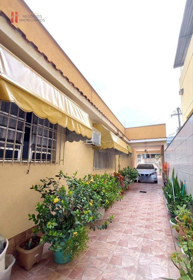 Casa à venda com 3 quartos, 350m² - Foto 21