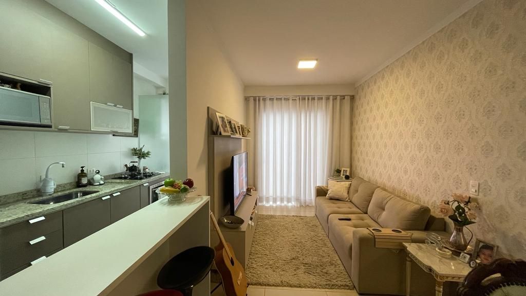 Apartamento à venda com 2 quartos, 70m² - Foto 3