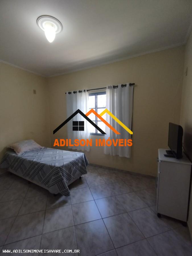 Casa à venda com 3 quartos, 272m² - Foto 10