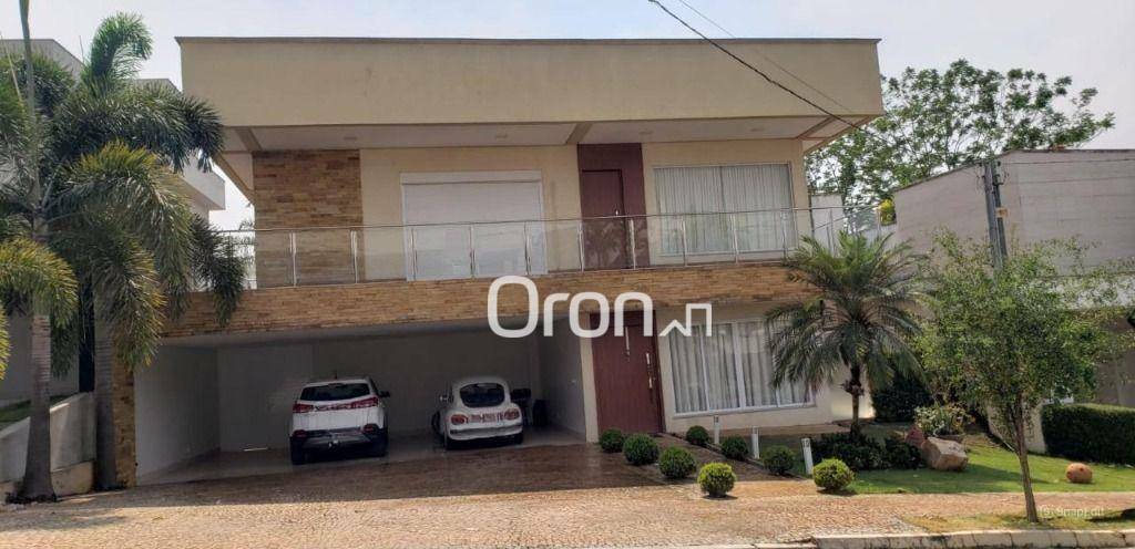 Sobrado à venda com 4 quartos, 300m² - Foto 1