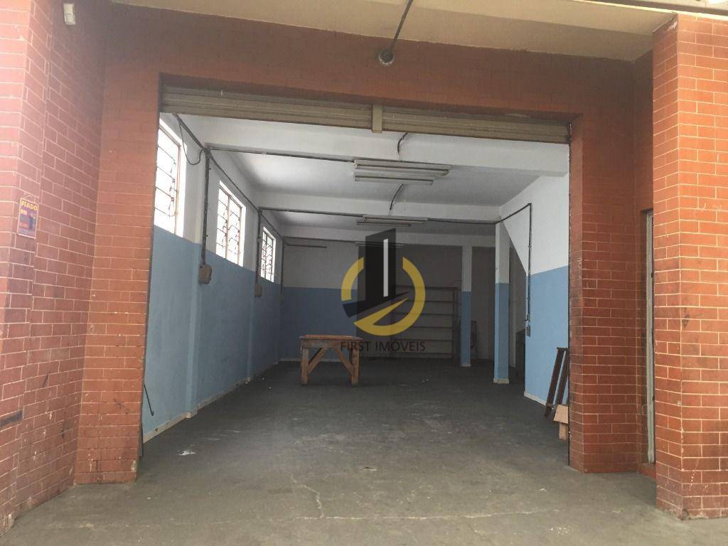 Sobrado à venda com 1 quarto, 800m² - Foto 4