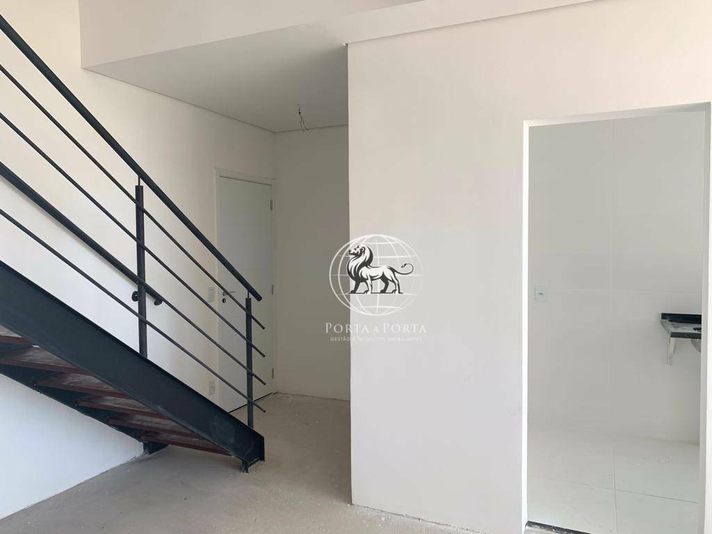 Cobertura à venda com 3 quartos, 157m² - Foto 2