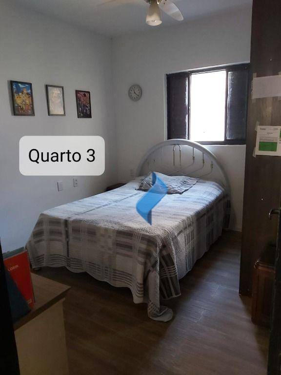 Casa à venda com 3 quartos, 234m² - Foto 10