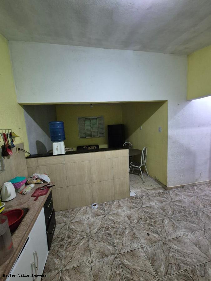 Casa à venda com 2 quartos, 150m² - Foto 4