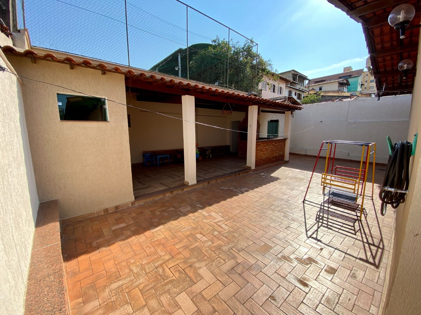 Casa à venda com 3 quartos, 198m² - Foto 25