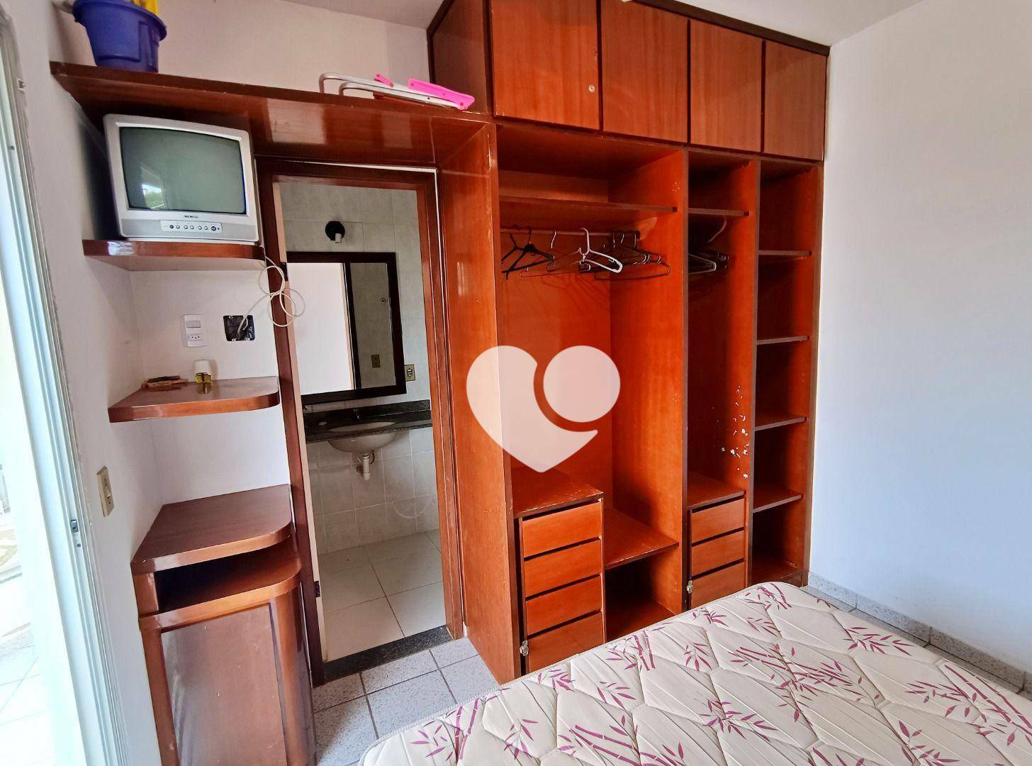 Apartamento à venda com 2 quartos, 80m² - Foto 13