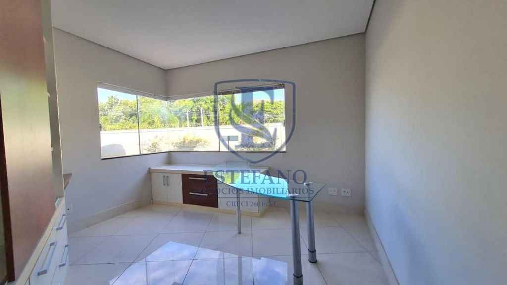 Casa para alugar com 4 quartos, 440m² - Foto 10