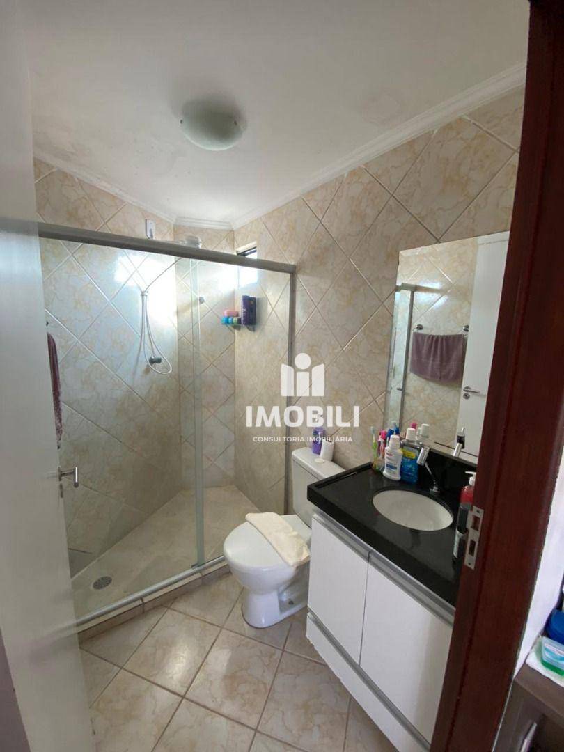 Apartamento à venda com 3 quartos, 76m² - Foto 8