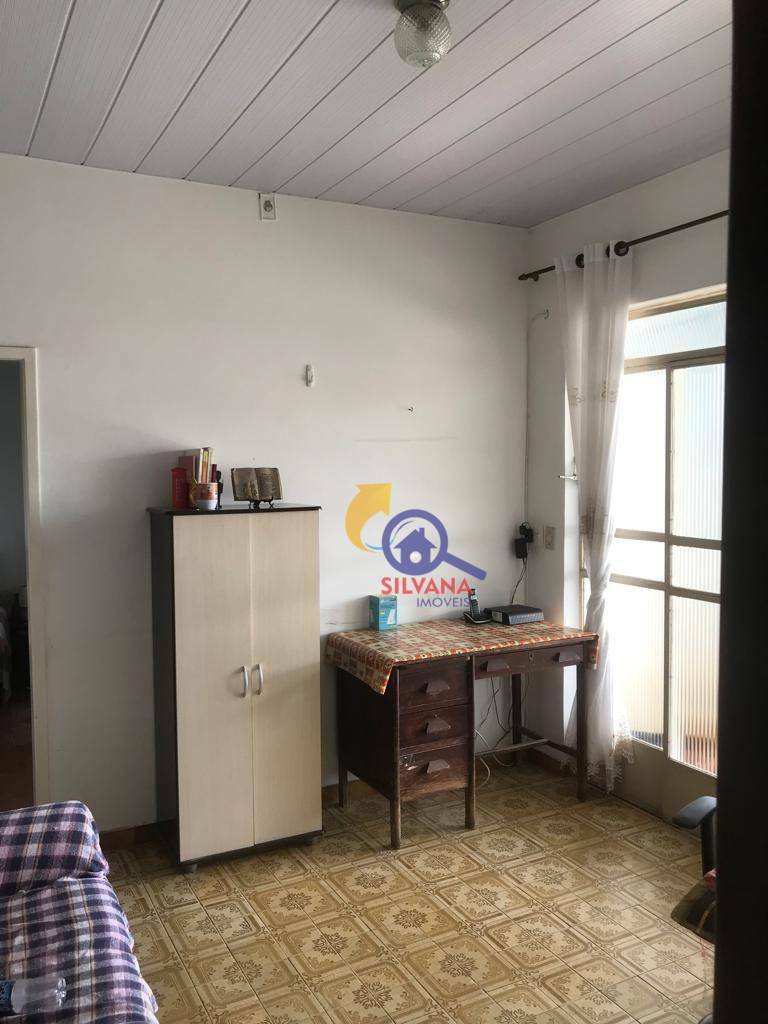 Casa à venda com 3 quartos, 269m² - Foto 10