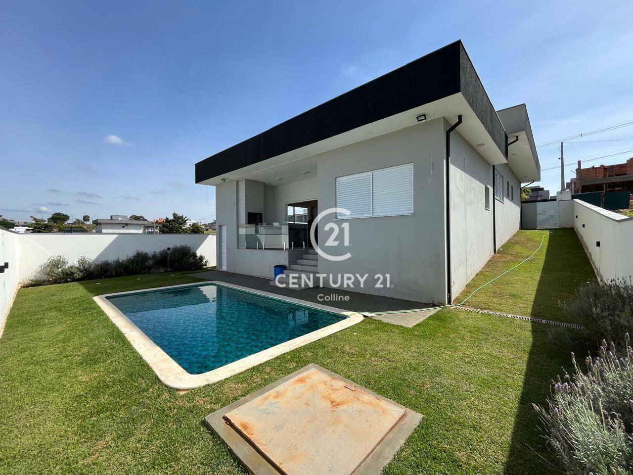 Casa de Condomínio à venda com 3 quartos, 184m² - Foto 1