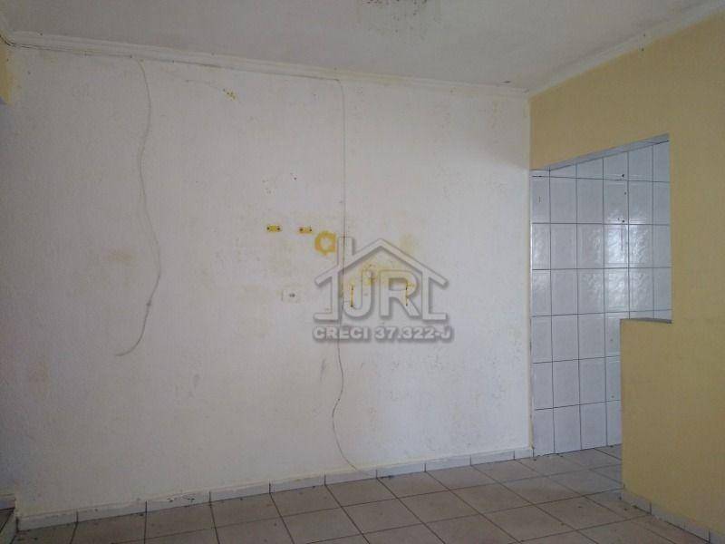 Casa à venda com 3 quartos, 125m² - Foto 2