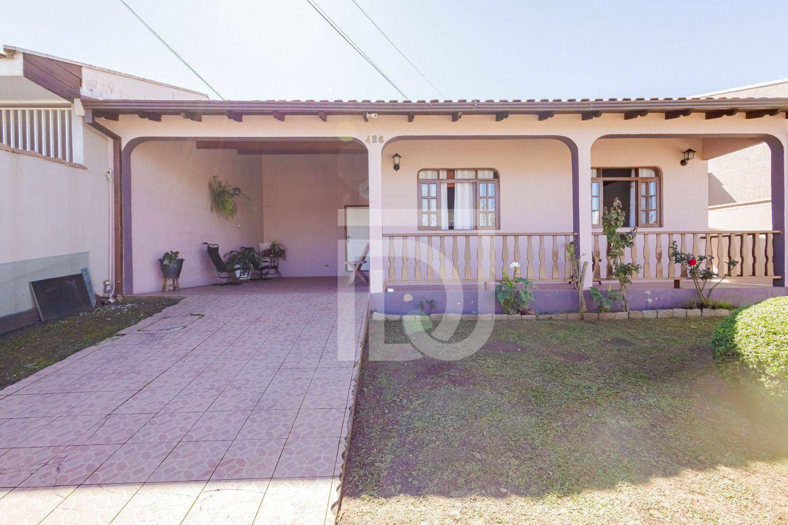 Casa à venda com 7 quartos, 320m² - Foto 1