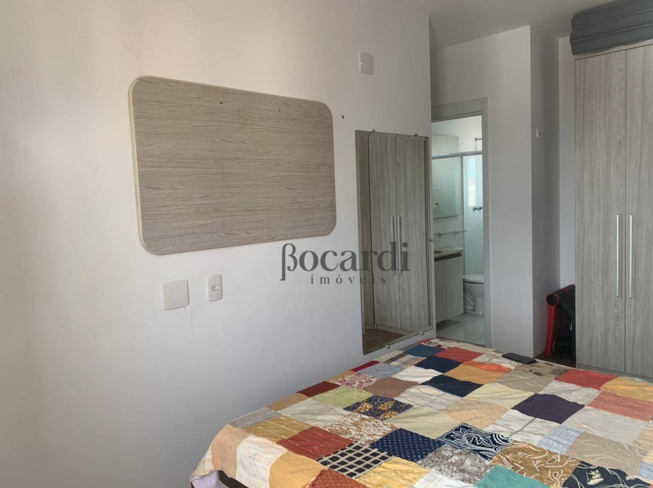 Apartamento à venda com 2 quartos, 63m² - Foto 6