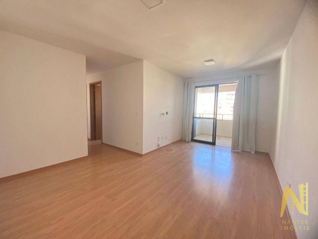 Apartamento para alugar com 3 quartos, 87m² - Foto 1