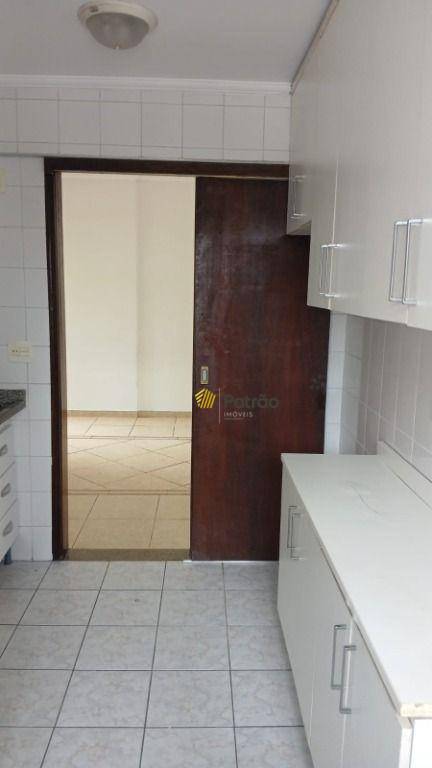 Apartamento para alugar com 2 quartos, 54m² - Foto 5