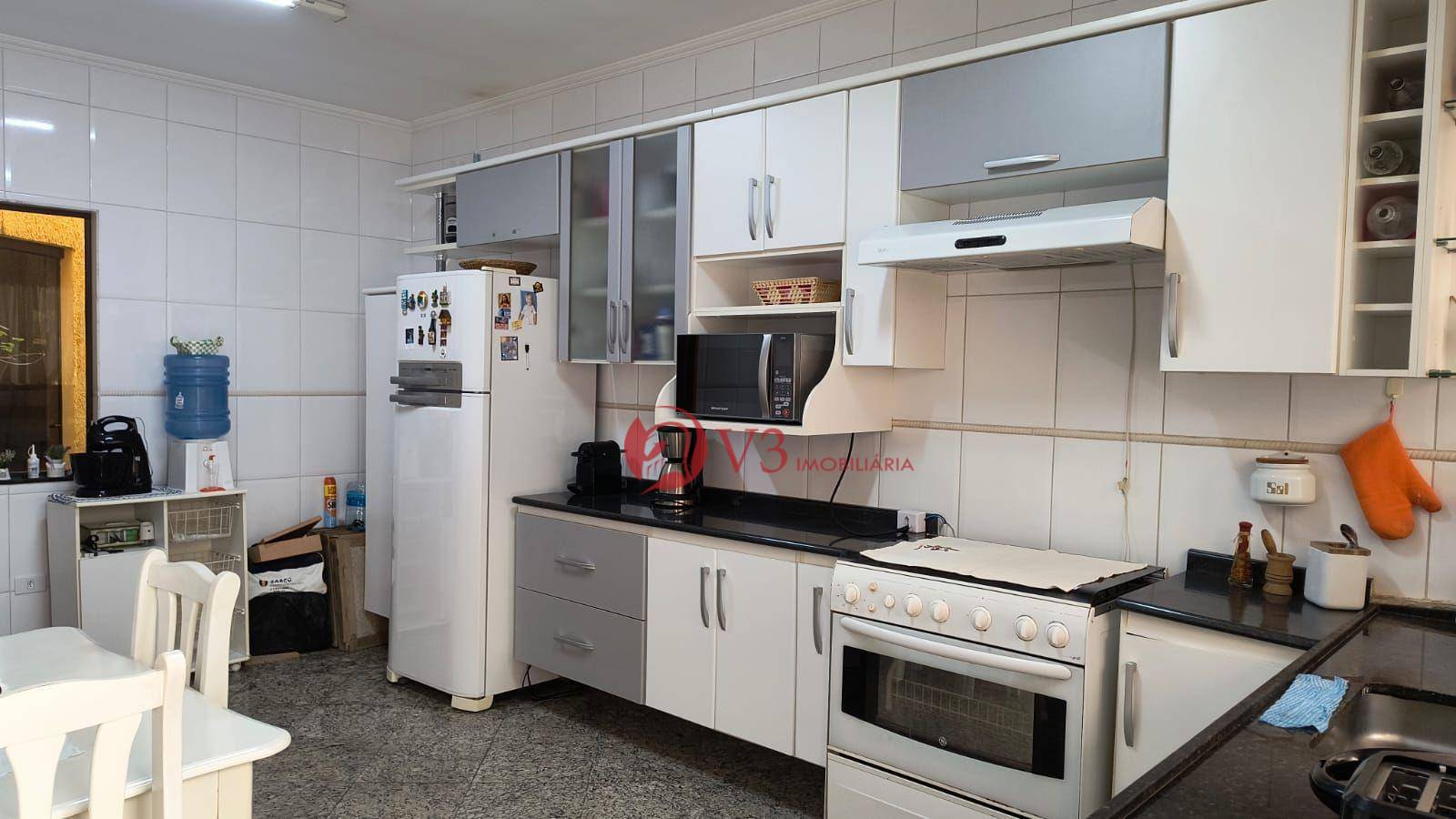 Sobrado à venda com 3 quartos, 112m² - Foto 1