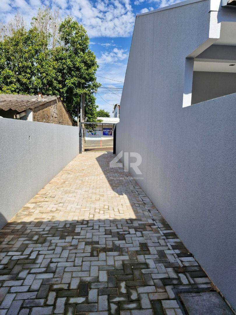 Casa à venda com 2 quartos, 52m² - Foto 11