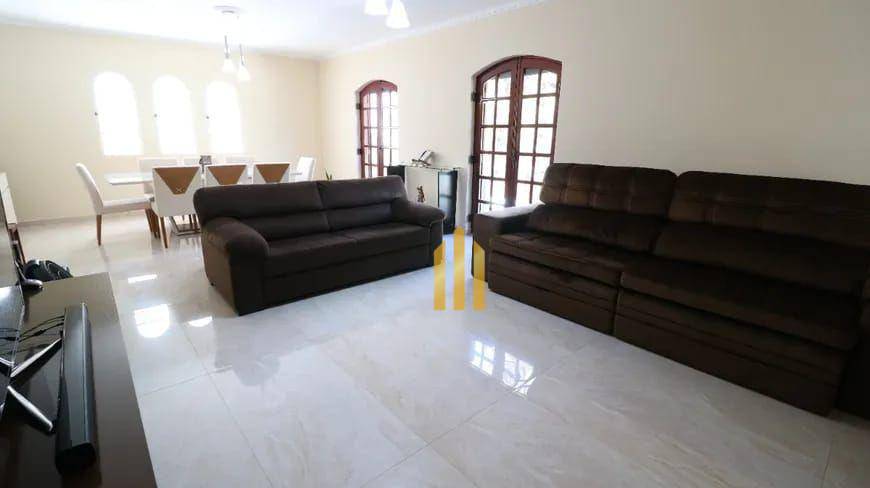 Sobrado à venda com 4 quartos, 294m² - Foto 47