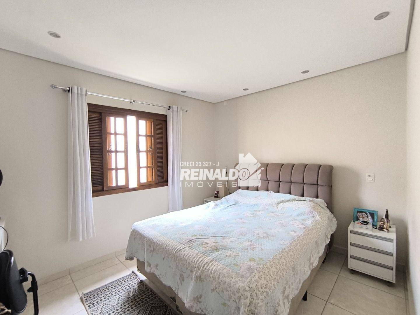 Chácara à venda com 6 quartos, 305m² - Foto 21