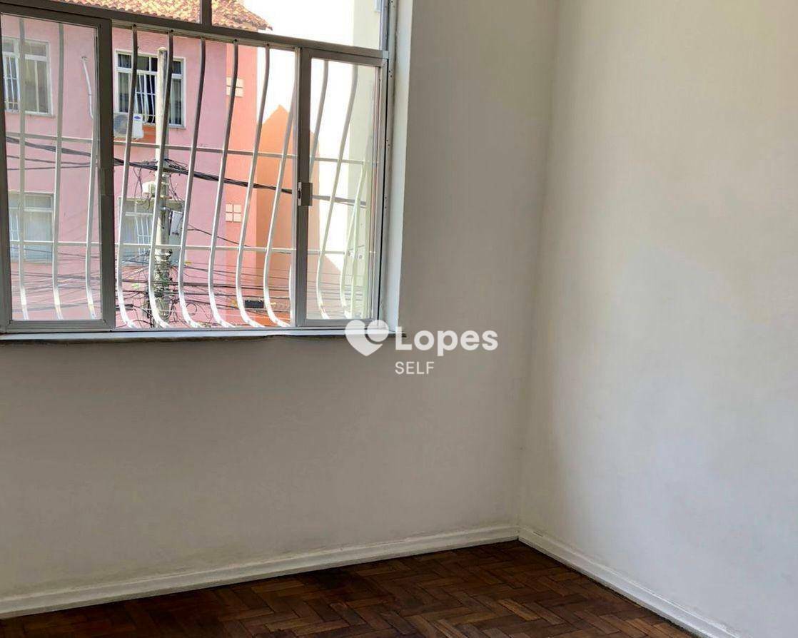 Apartamento à venda com 3 quartos, 65m² - Foto 3