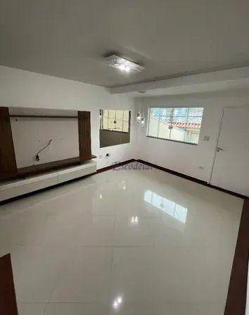 Sobrado à venda com 3 quartos, 150m² - Foto 1