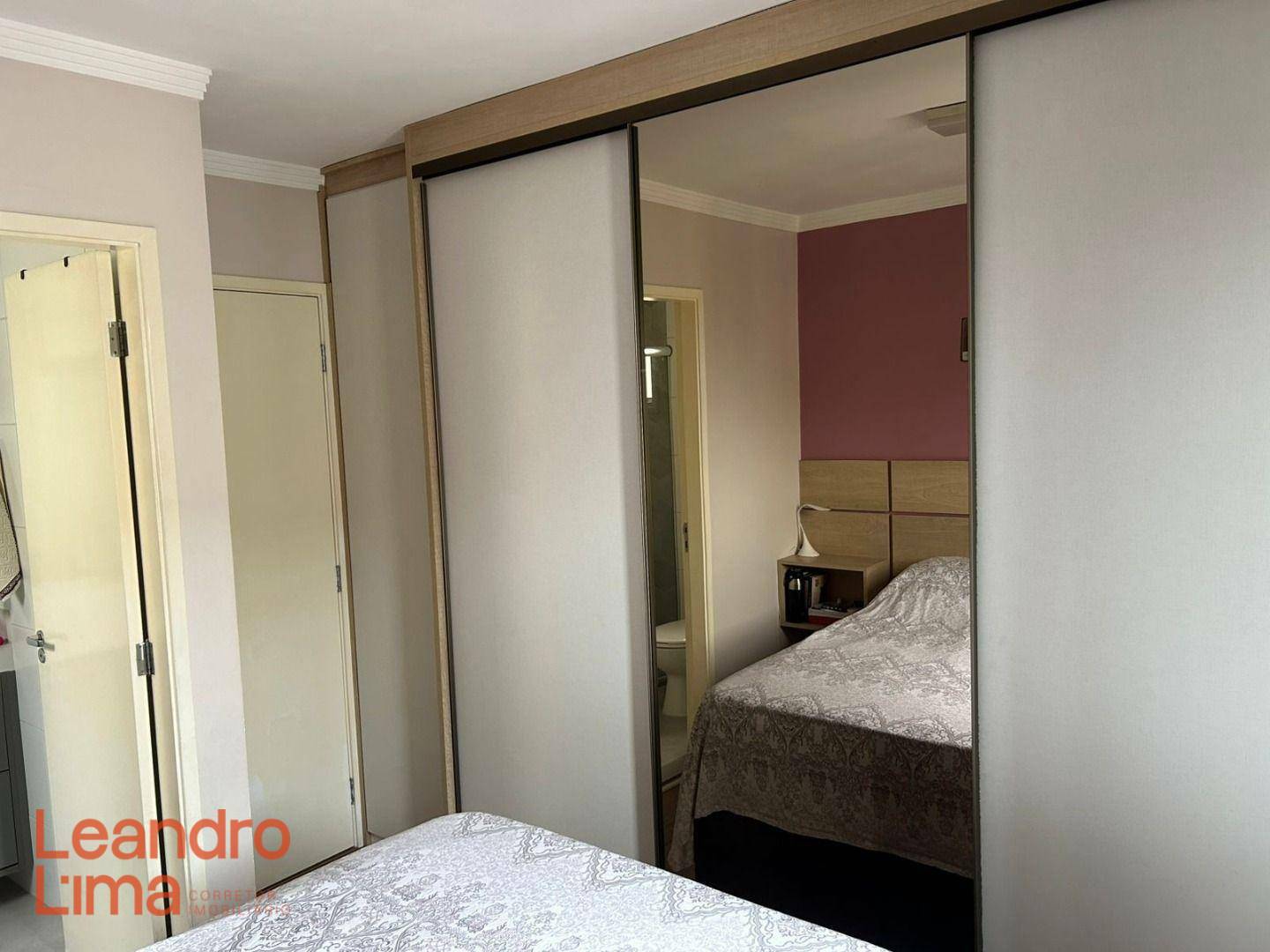 Apartamento à venda com 2 quartos, 62m² - Foto 12