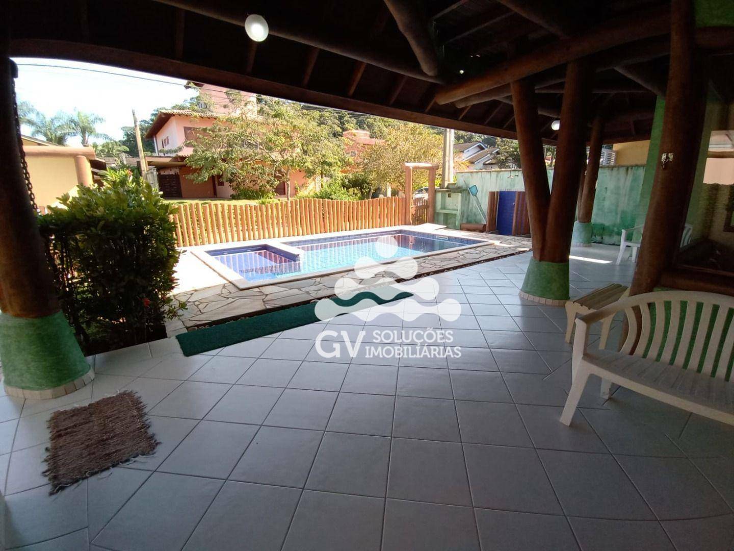 Casa de Condomínio à venda com 6 quartos, 395m² - Foto 4