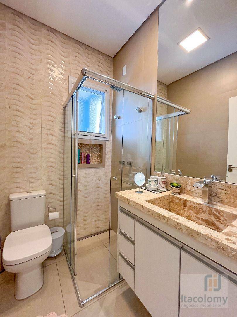 Casa de Condomínio à venda com 5 quartos, 356m² - Foto 31