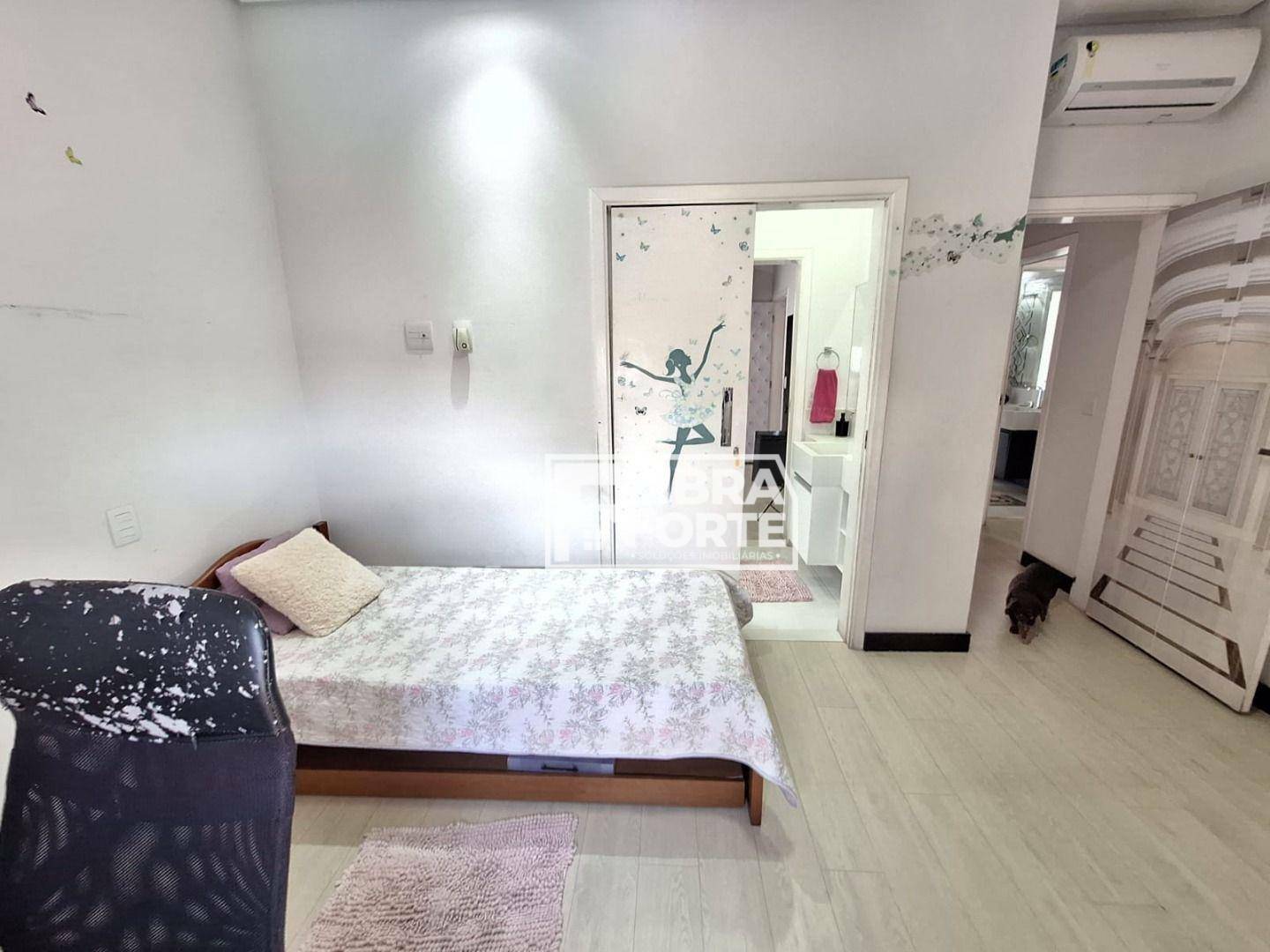 Casa de Condomínio à venda com 3 quartos, 250m² - Foto 32