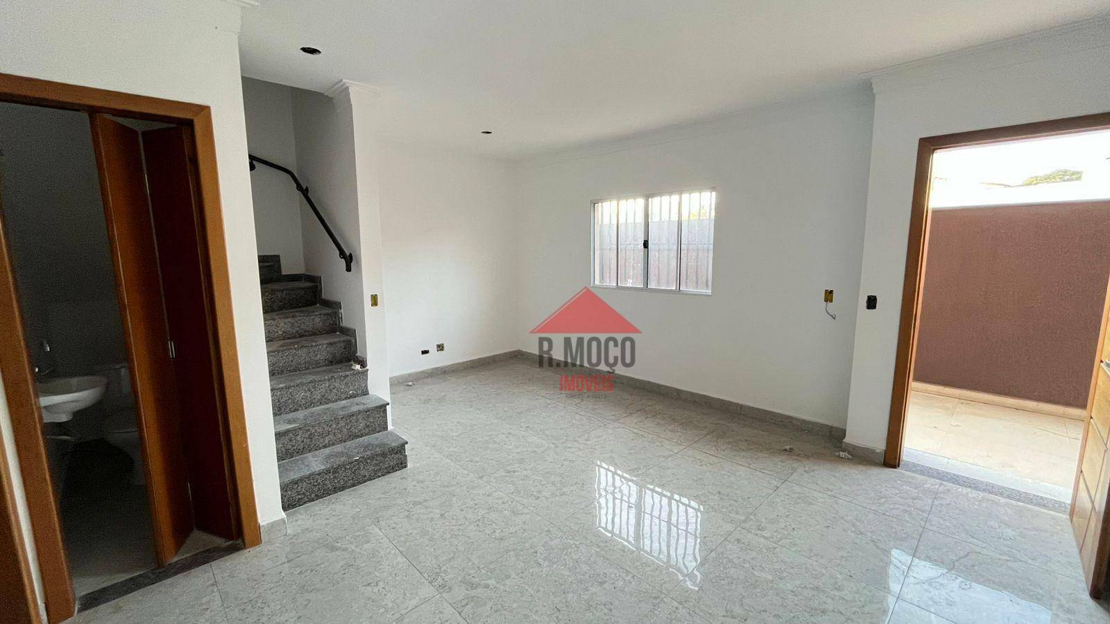 Sobrado para alugar com 3 quartos, 120m² - Foto 2