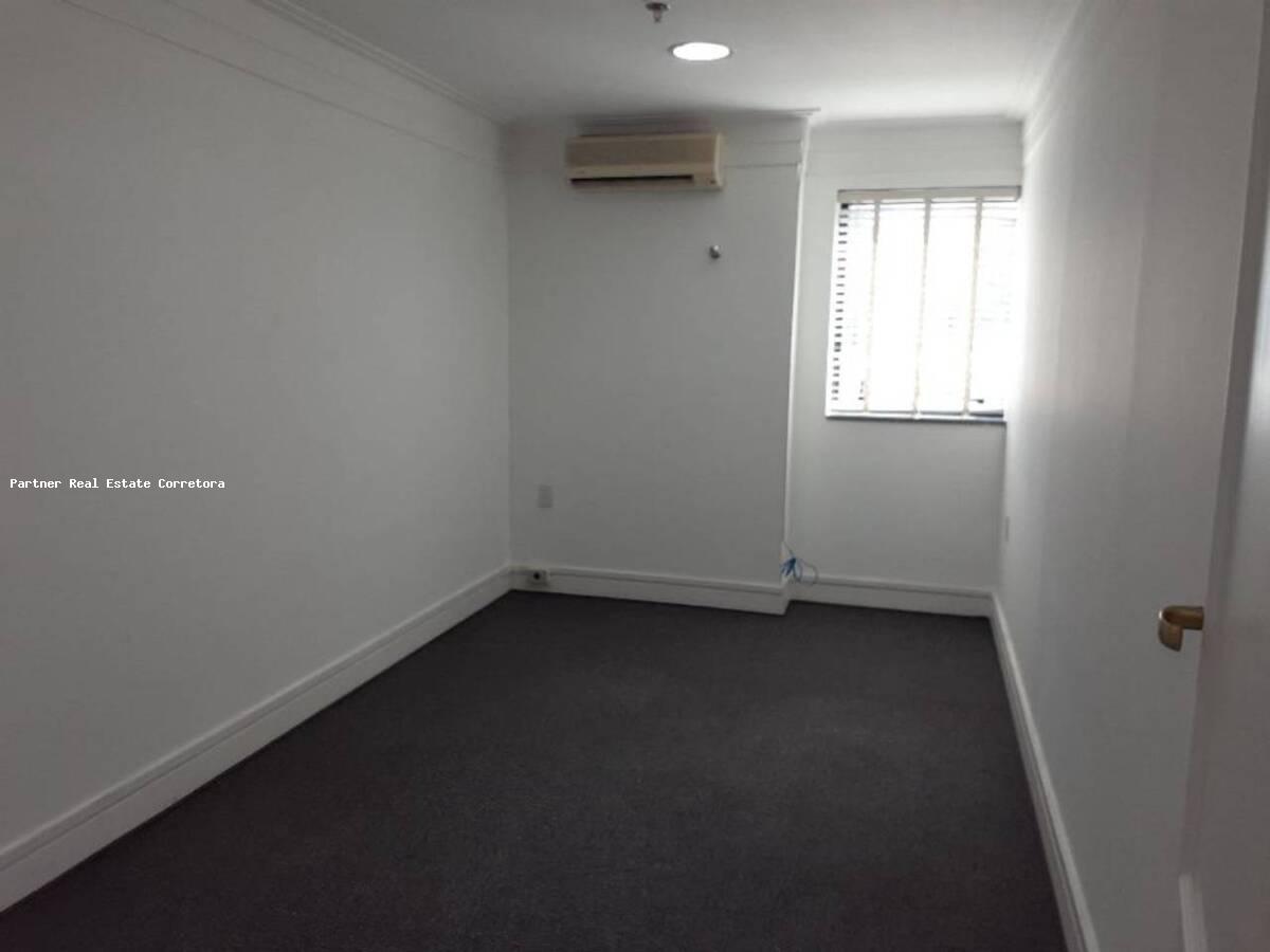 Conjunto Comercial-Sala à venda com 1 quarto, 122m² - Foto 14