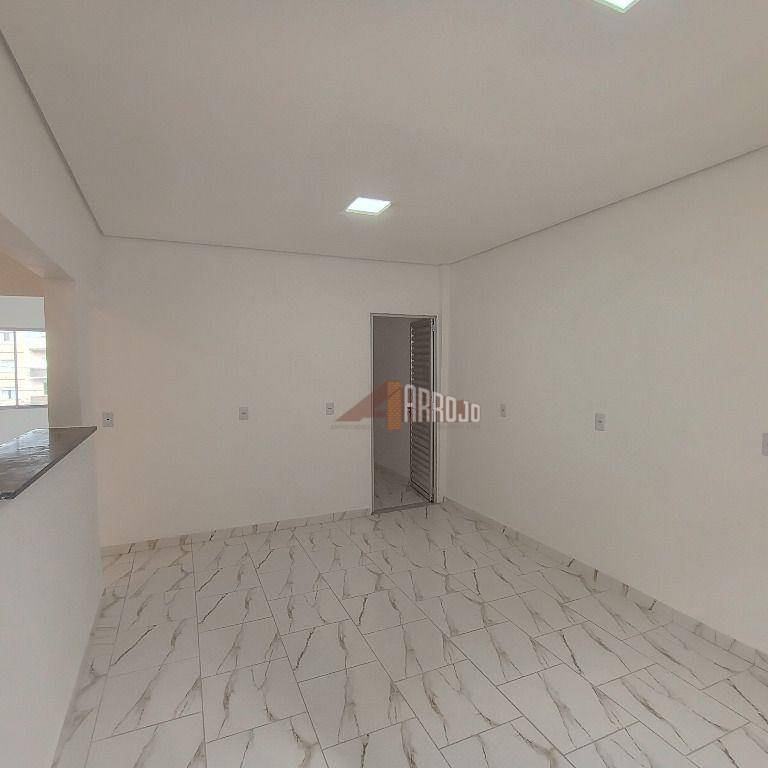 Apartamento para alugar com 2 quartos, 50m² - Foto 15