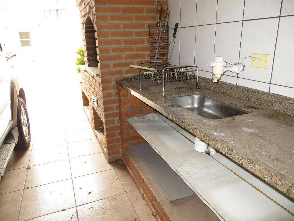 Casa à venda com 3 quartos, 200m² - Foto 24