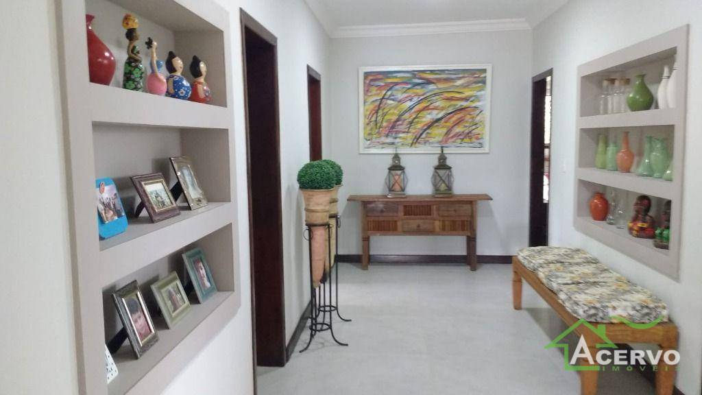 Casa de Condomínio à venda com 4 quartos, 308m² - Foto 10