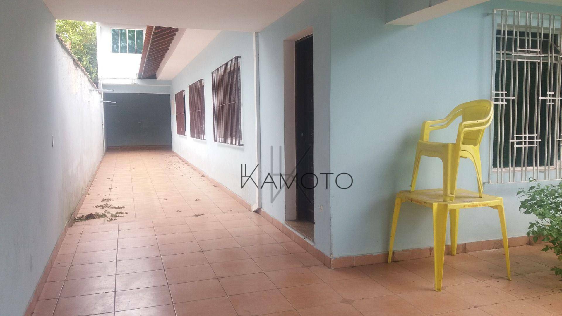 Casa à venda com 3 quartos, 137m² - Foto 2