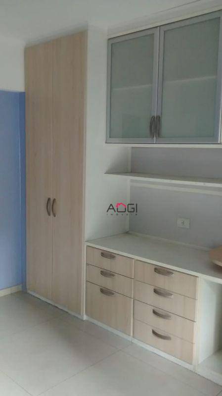 Apartamento à venda com 4 quartos, 212m² - Foto 7